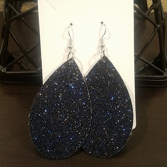 Fine Glitter Faux Leather Earrings - Picture 3 of 3